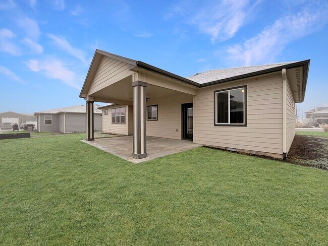 Building Photo - Brand New 3BR Home in Nampa – Pet-Friendly, Near Parks & Dining