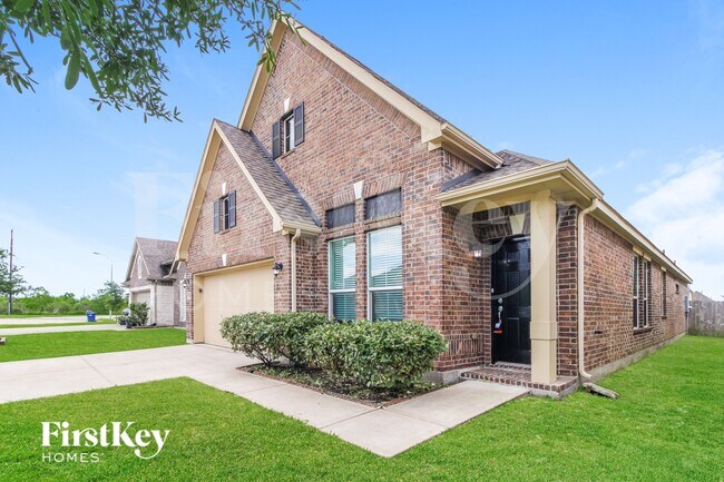 Building Photo - 4810 Bay Vista Dr