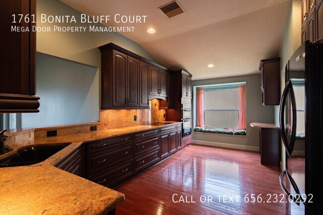 Building Photo - 1761 Bonita Bluff Ct