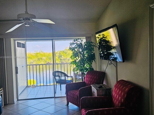 Building Photo - 1335 Mainsail Dr