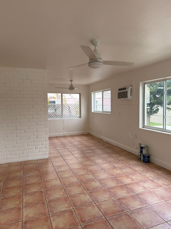 Building Photo - 1303-1308 8th St