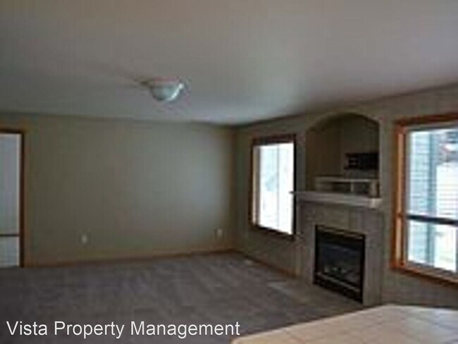 Building Photo - 3 br, 2.5 bath House - 16218 131st Ave Ct E