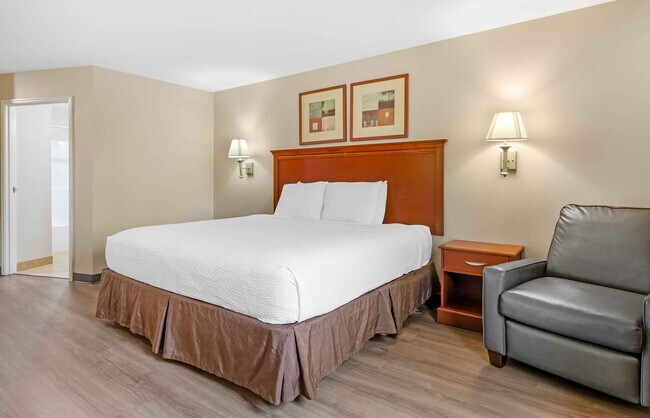Building Photo - Furnished Studio-Bartlesville - Hwy 75