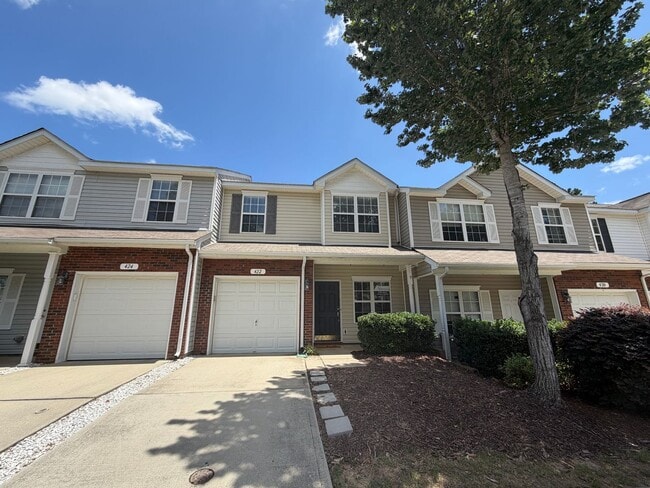 Building Photo - 422 Delta Dr