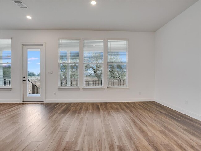 Building Photo - 412 Copperleaf Cv