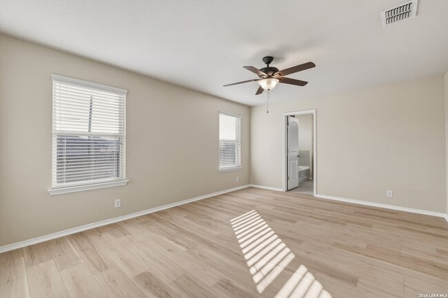 Building Photo - 8810 Double Oak