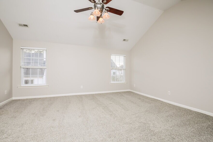 Building Photo - 1613 Brown Owl Dr