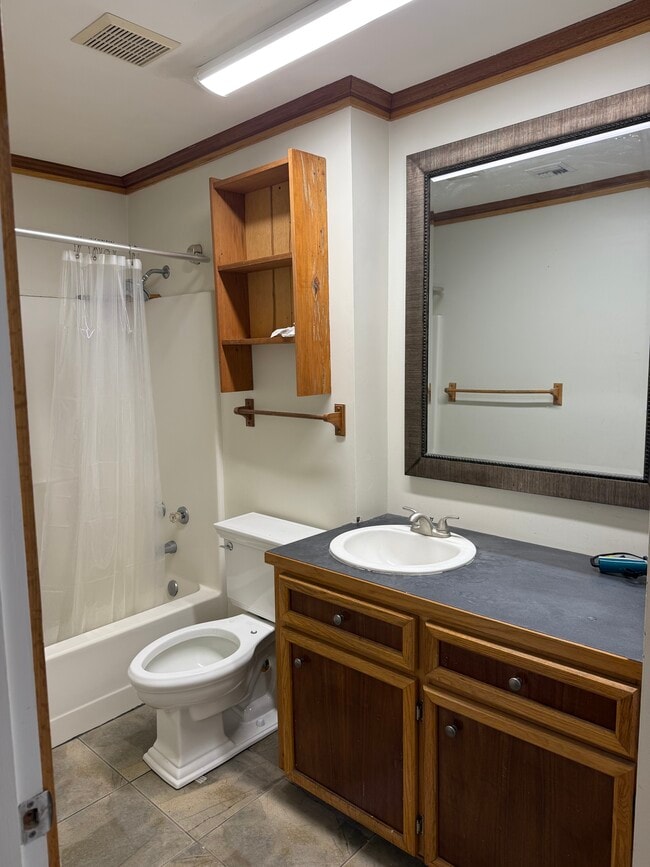 Building Photo - 6916 Danielle Rd