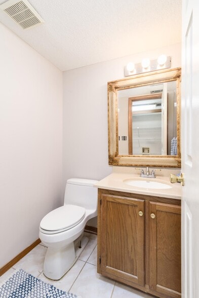 Building Photo - 1614 Mariah Way E