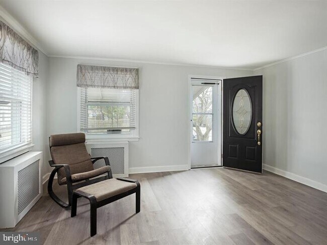 Building Photo - 1200 Angora Ave