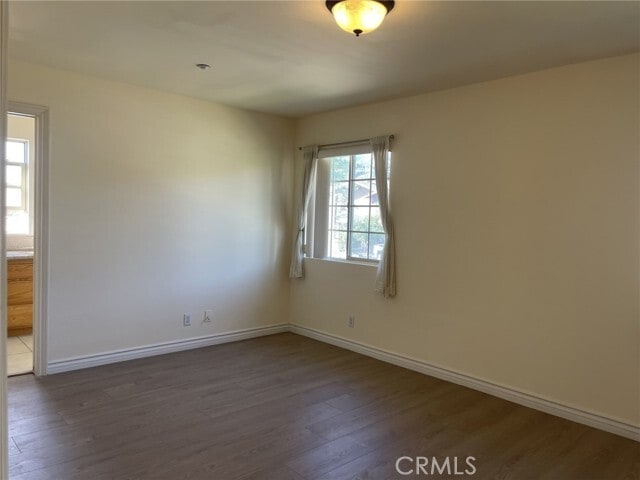 Building Photo - 614 Royal Oaks Dr
