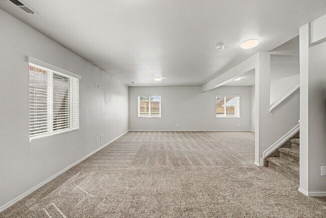 Building Photo - 1005 Scarlet Oak Dr