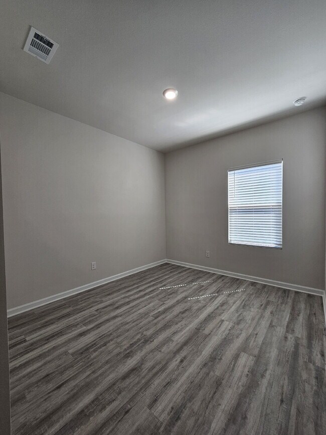 Building Photo - "New Construction 4-Bed Gem on Renova Drive in Pelican Lakes! Near LSU!