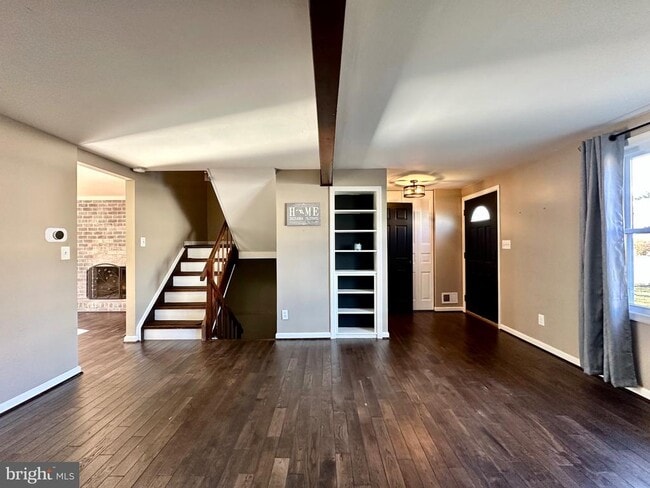 Building Photo - 1351 St Francis Rd