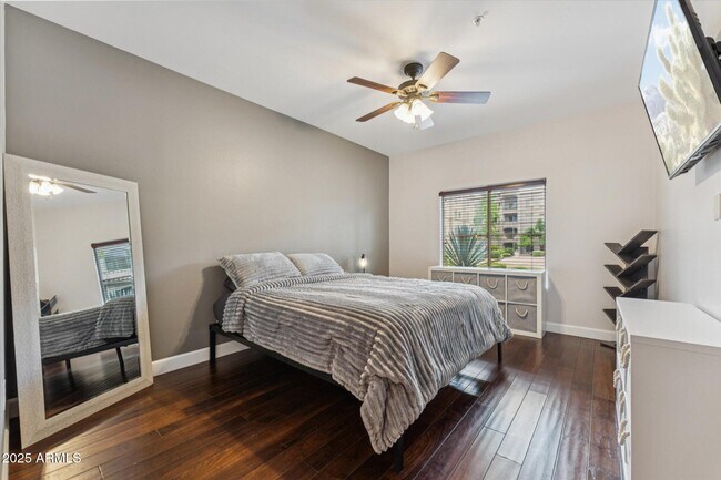 Building Photo - 5350 E Deer Valley Dr