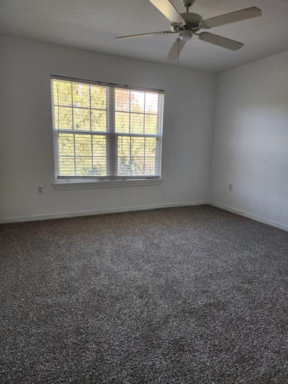 Building Photo - 5459 Vineland Rd