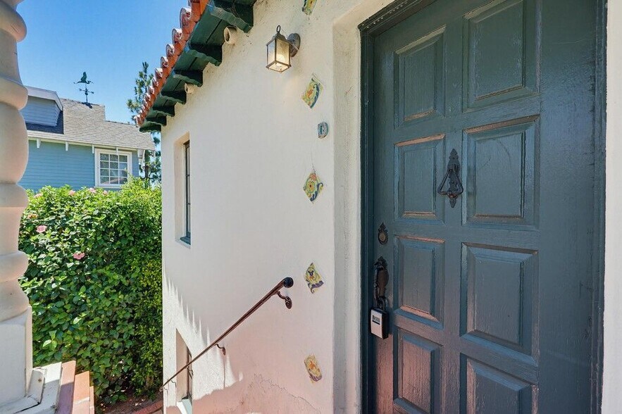 Building Photo - 344 G Ave