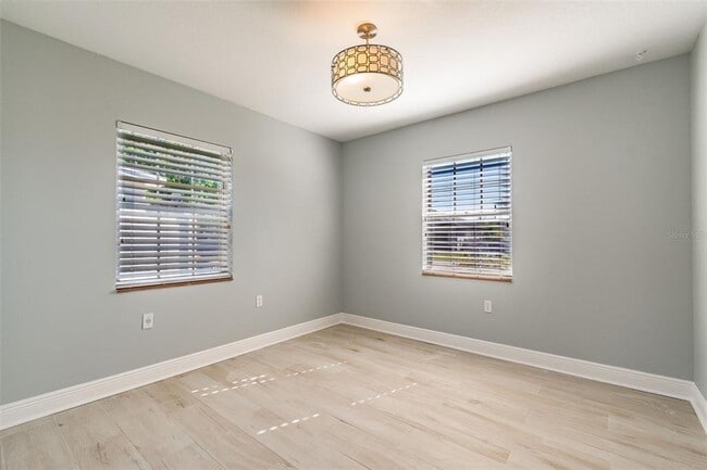 Building Photo - 1709 W Louisiana Ave