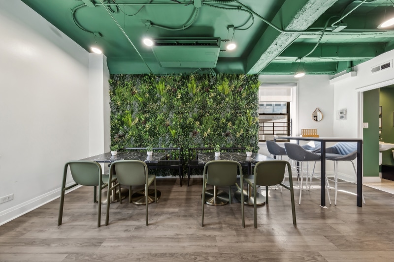 Building Photo - 228 E Chestnut St