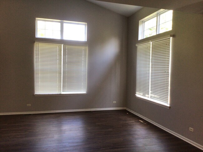 Building Photo - 762 Dillon Ct