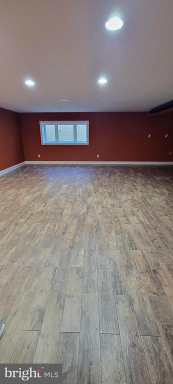 Building Photo - 1 N Commerce Square