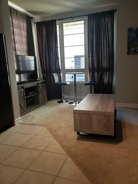 Building Photo - 1480 Broadway