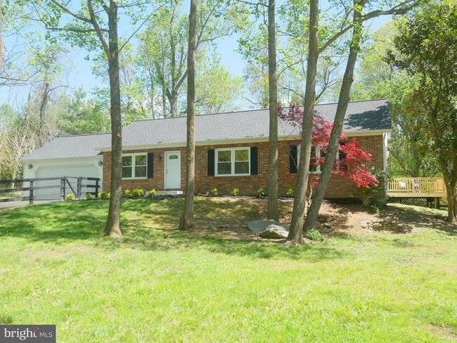 Building Photo - 35600 Sassafras Dr