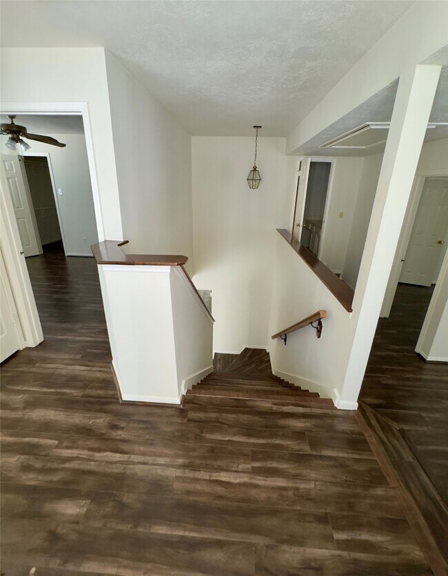 Building Photo - 16315 Cobble Springs Ct