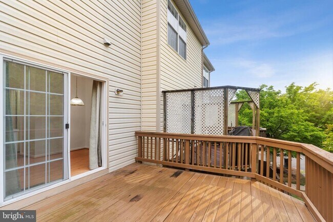 Building Photo - 3575 Sherbrooke Cir