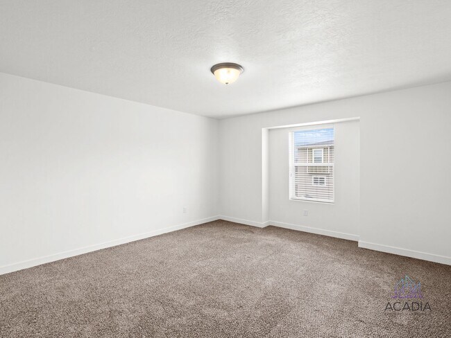 Building Photo - Modern 3BR Apt with Attached Garage & Stunning Mountain Views – Vineyard, UT