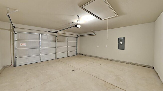 Building Photo - 10712 NW 18th St
