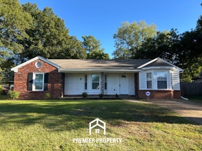 Building Photo - 8288 Cedarbrush Dr