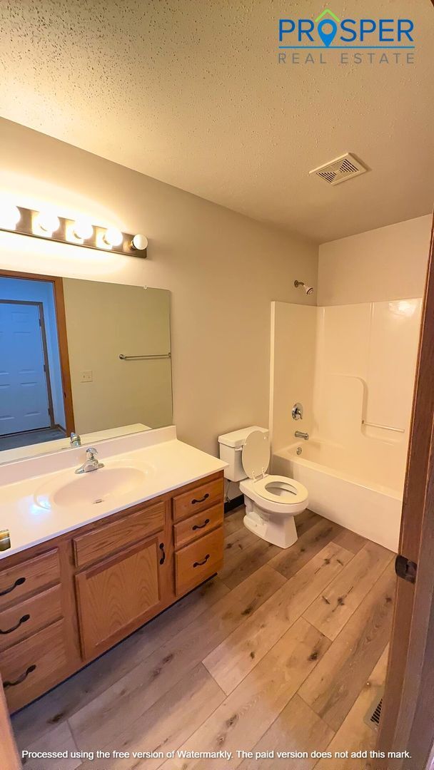 Building Photo - FO13511