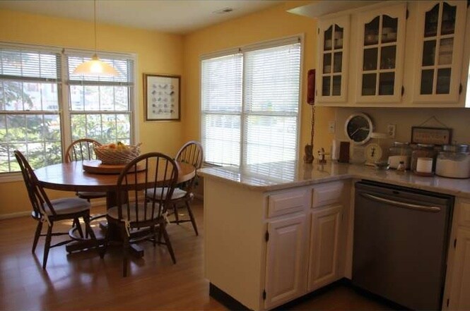 Building Photo - 31 Westwinds Dr
