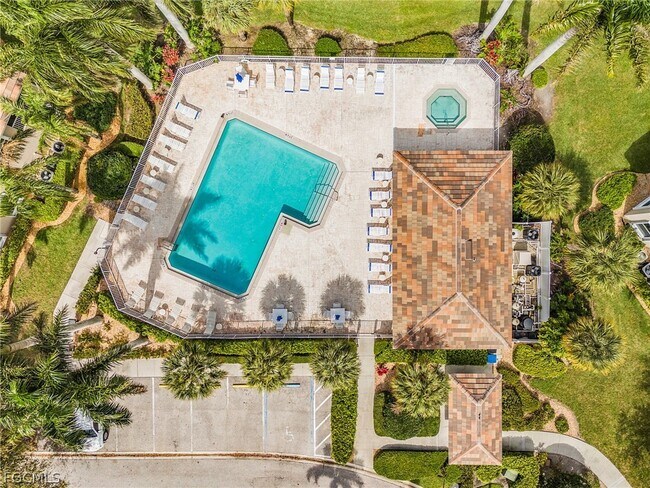 Building Photo - 2620 Somerville Loop