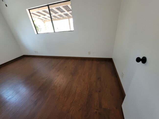 Building Photo - Cozy Cottage in Kihei