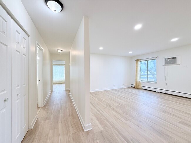 Building Photo - 460 N Wilke Rd