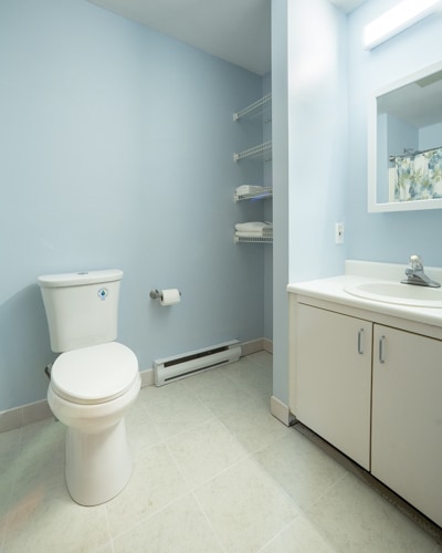 Building Photo - 135 Snowood Dr