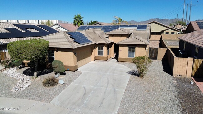 Building Photo - 25564 W Magnolia St