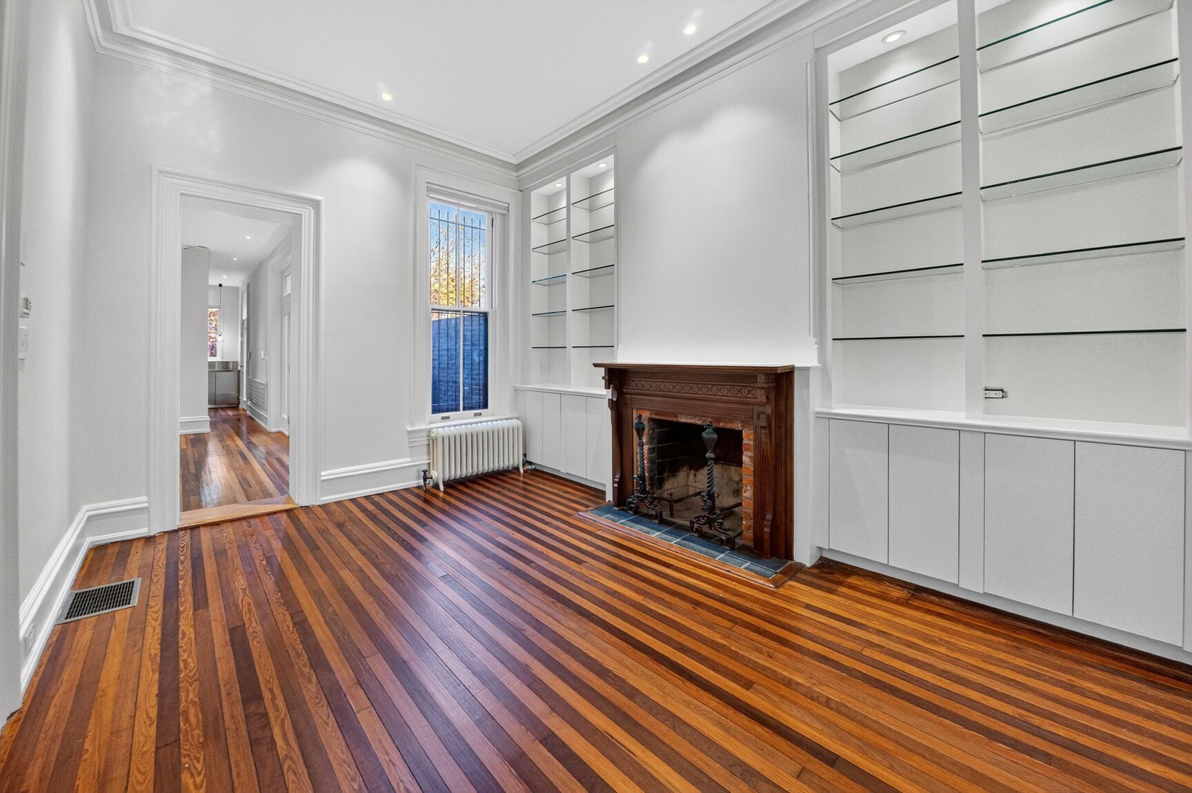 Building Photo - 917 O St NW