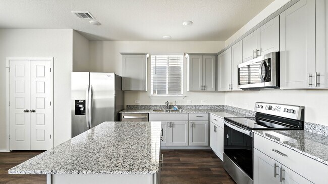 Building Photo - 158 Hazy Glade Dr