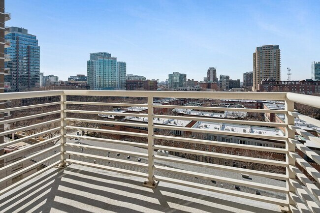 Building Photo - 1515 S Prairie Ave