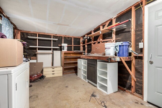 Building Photo - Charming Updated 3 Bed/2 Bath Home in North Central Phoenix