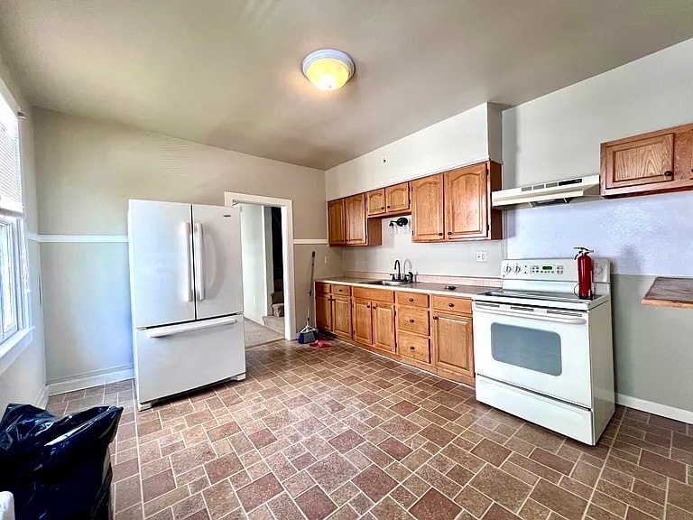 Building Photo - 148 Beckley St