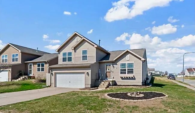 Building Photo - 19404 X St