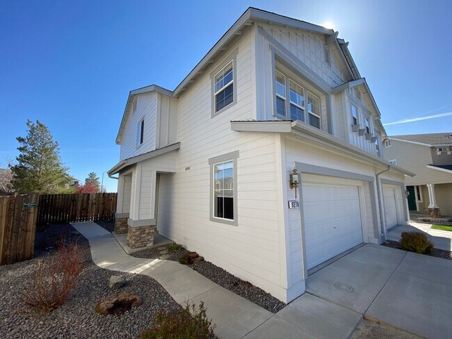 Building Photo - North Valley - 3 Bed 2 Bath - Near Water P...