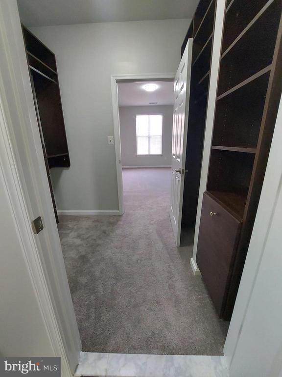 Building Photo - 21228 McFadden Square