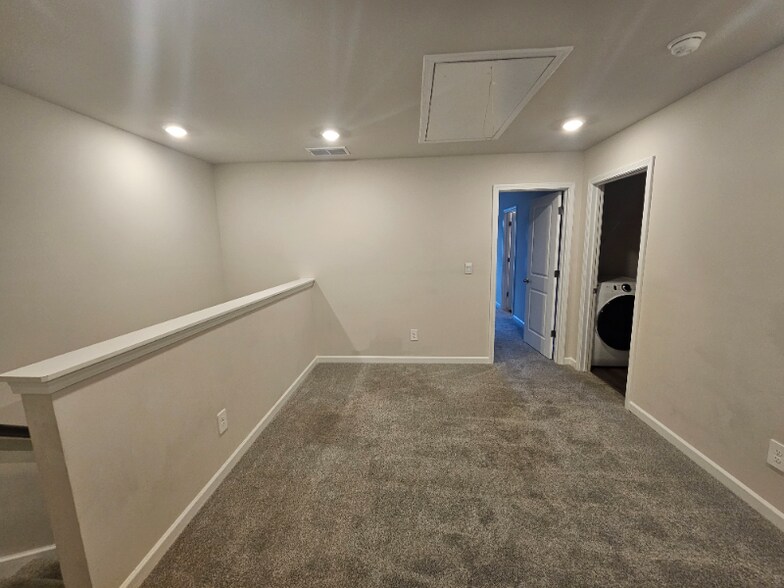 Building Photo - 3985 Holland Grv Rd