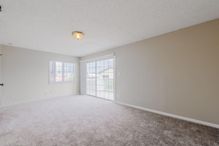 Primary Photo - 1639 Carlson Ln