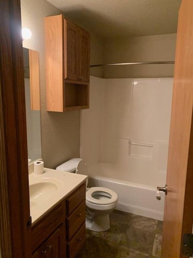 Building Photo - $1700 - 3 Bedroom, 2 Bathroom Townhome - Garage and Large Yard!